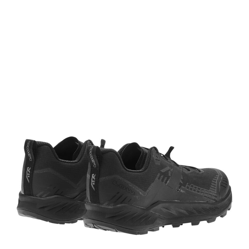 LOWA Men’s AMPLUX 2 GTX - BLACK/BLACK