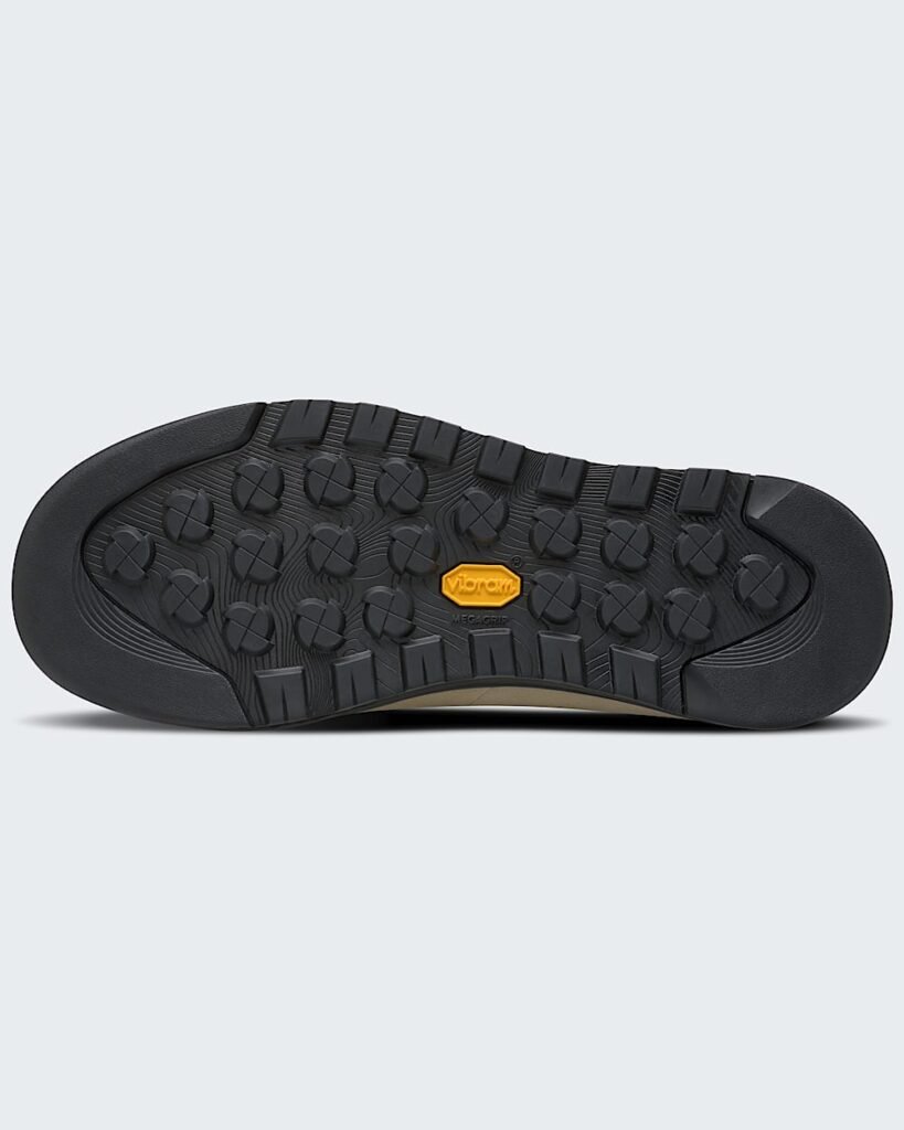 The North Face Clyffe™ Shoes - Desert Stone/Summit Gold Style NF0A8AD9