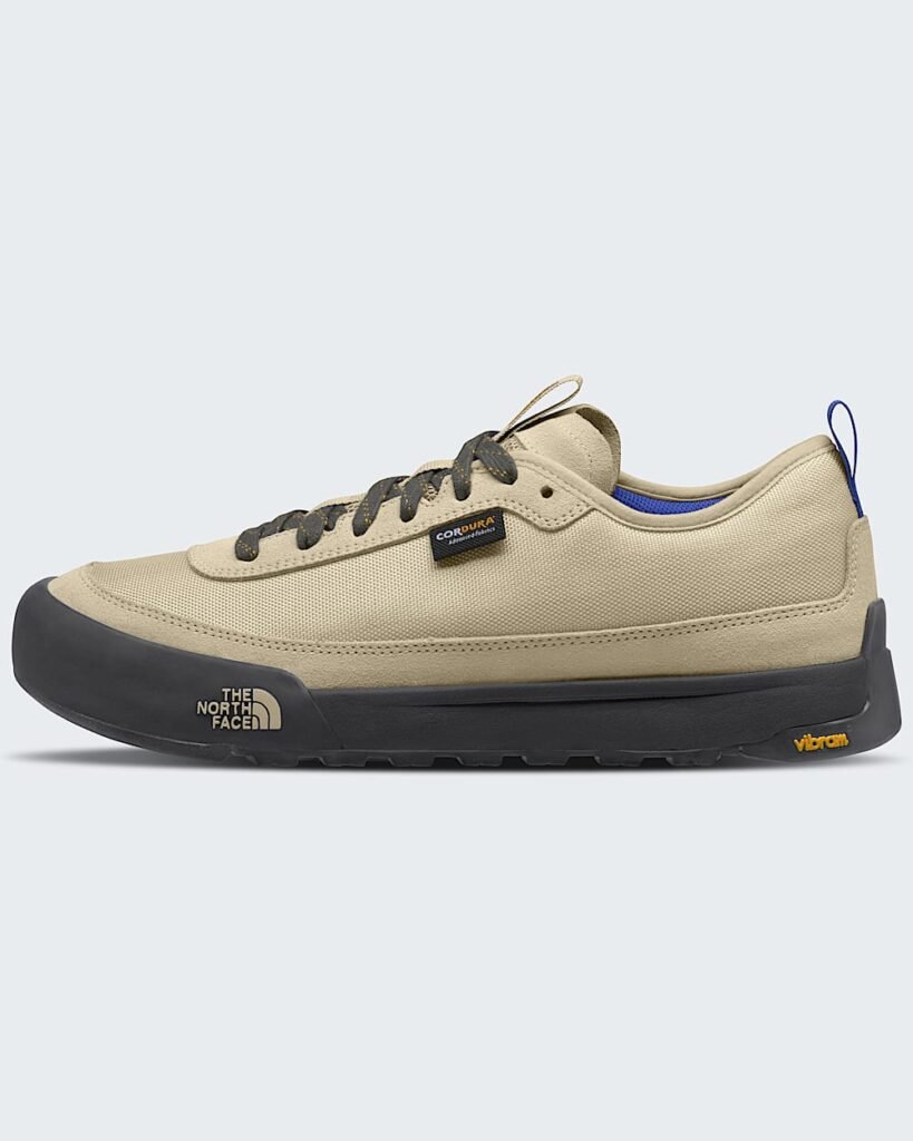 The North Face Clyffe™ Shoes - Desert Stone/Summit Gold Style NF0A8AD9