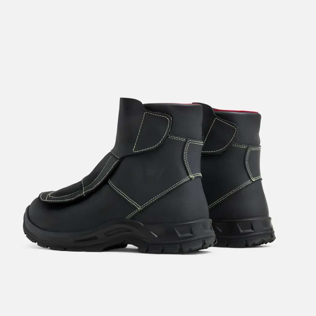 Red Wing UltraGuard Men's 8-inch Metguard CSA Safety Toe Boot 3241